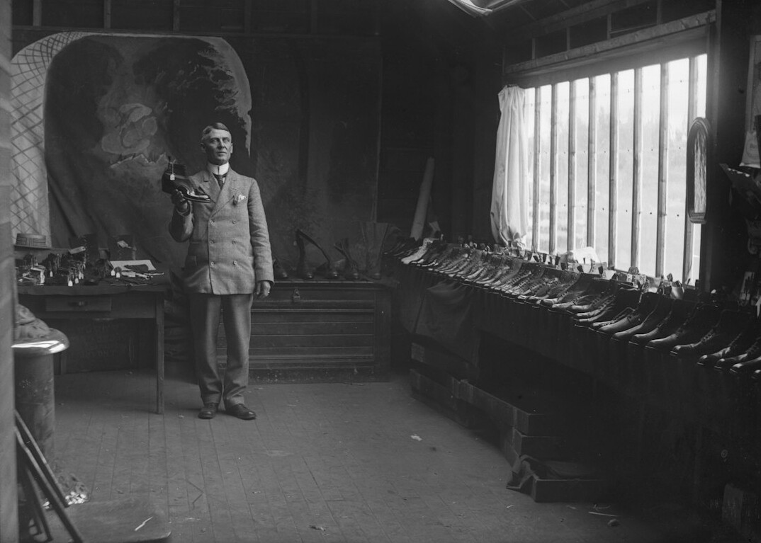 historical salesman
